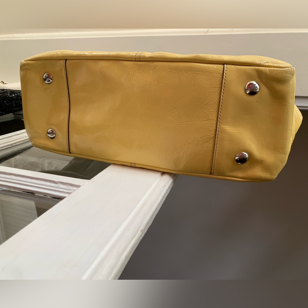 Vintage Y2K Coach Gallery East West Pleated Tote Handbag, in Canary yellow, EUC - Picture 8 of 15